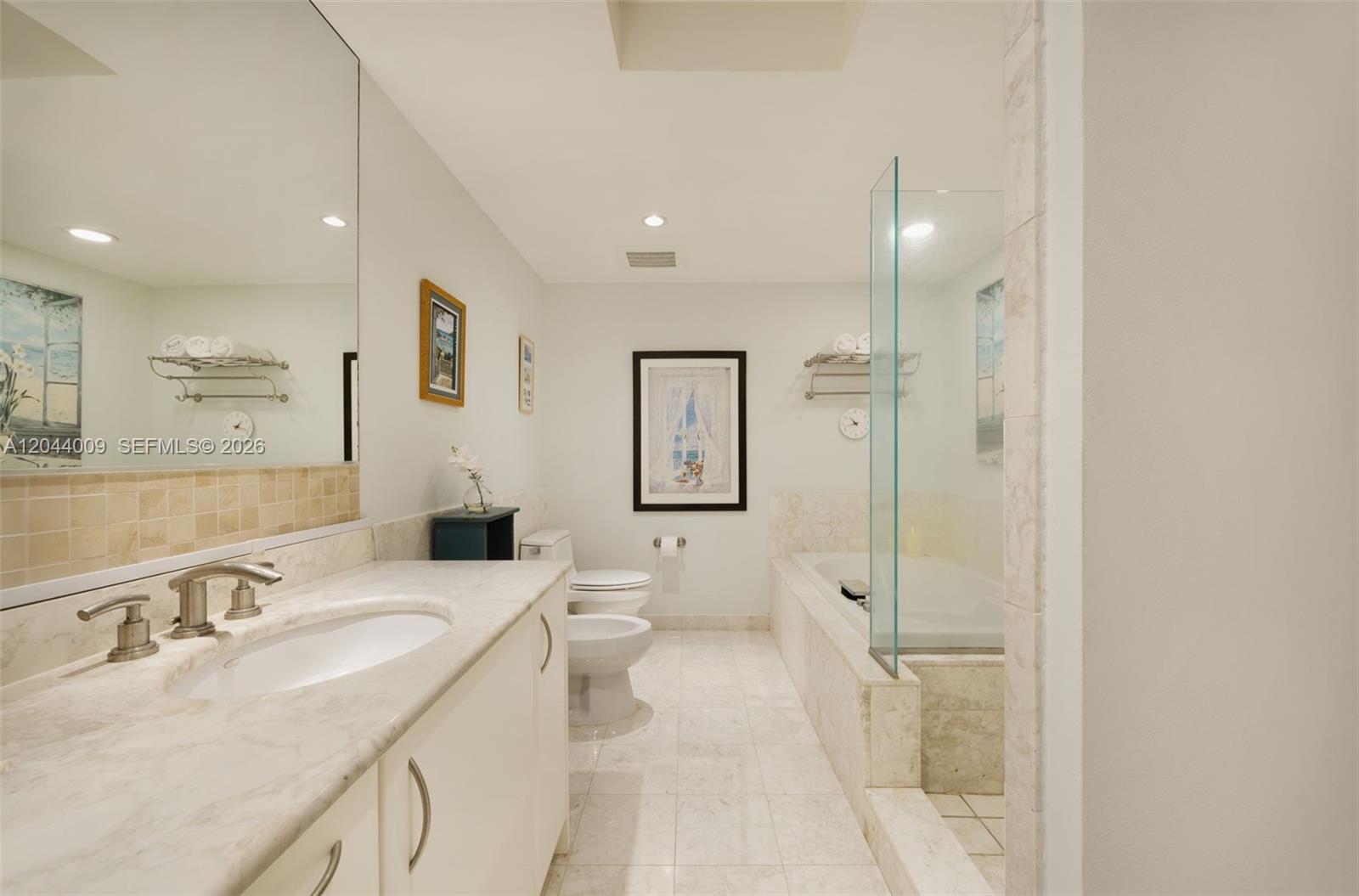 1331 Brickell Bay Drive 904 Property Photo 9