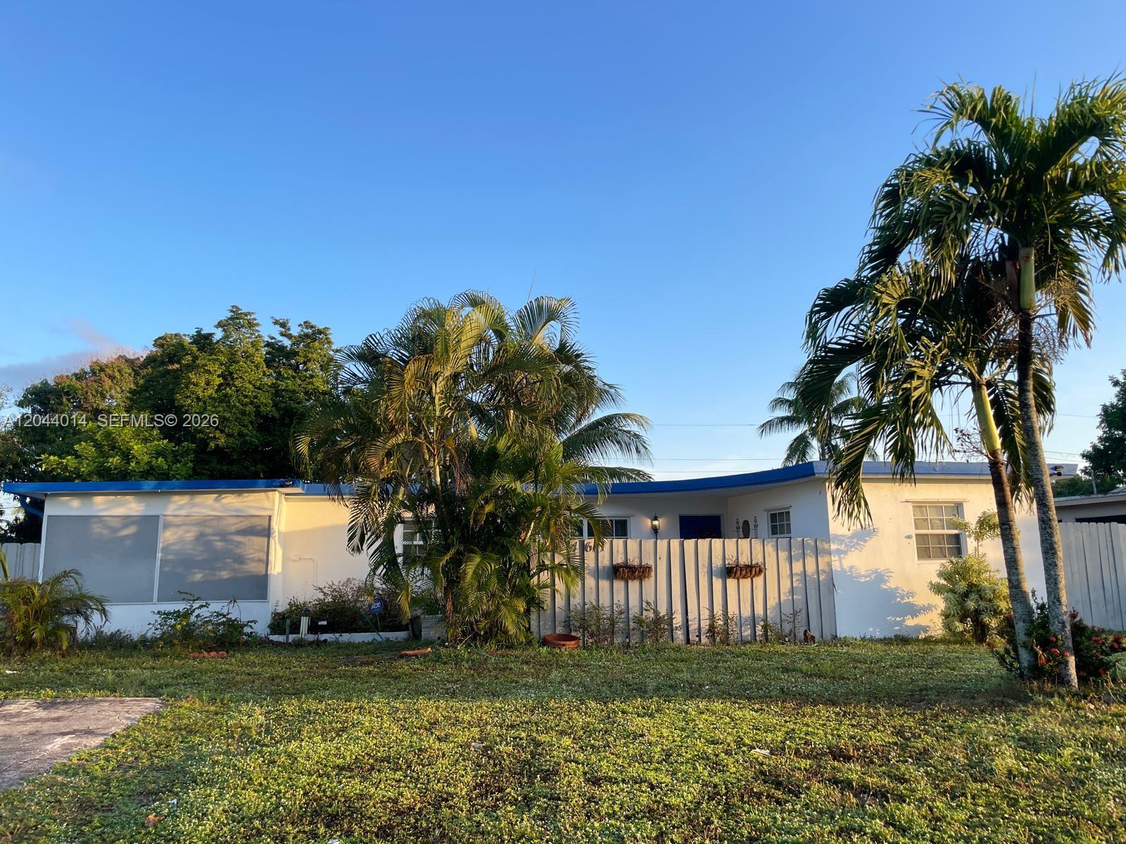 6461 Miramar Parkway Property Photo 1
