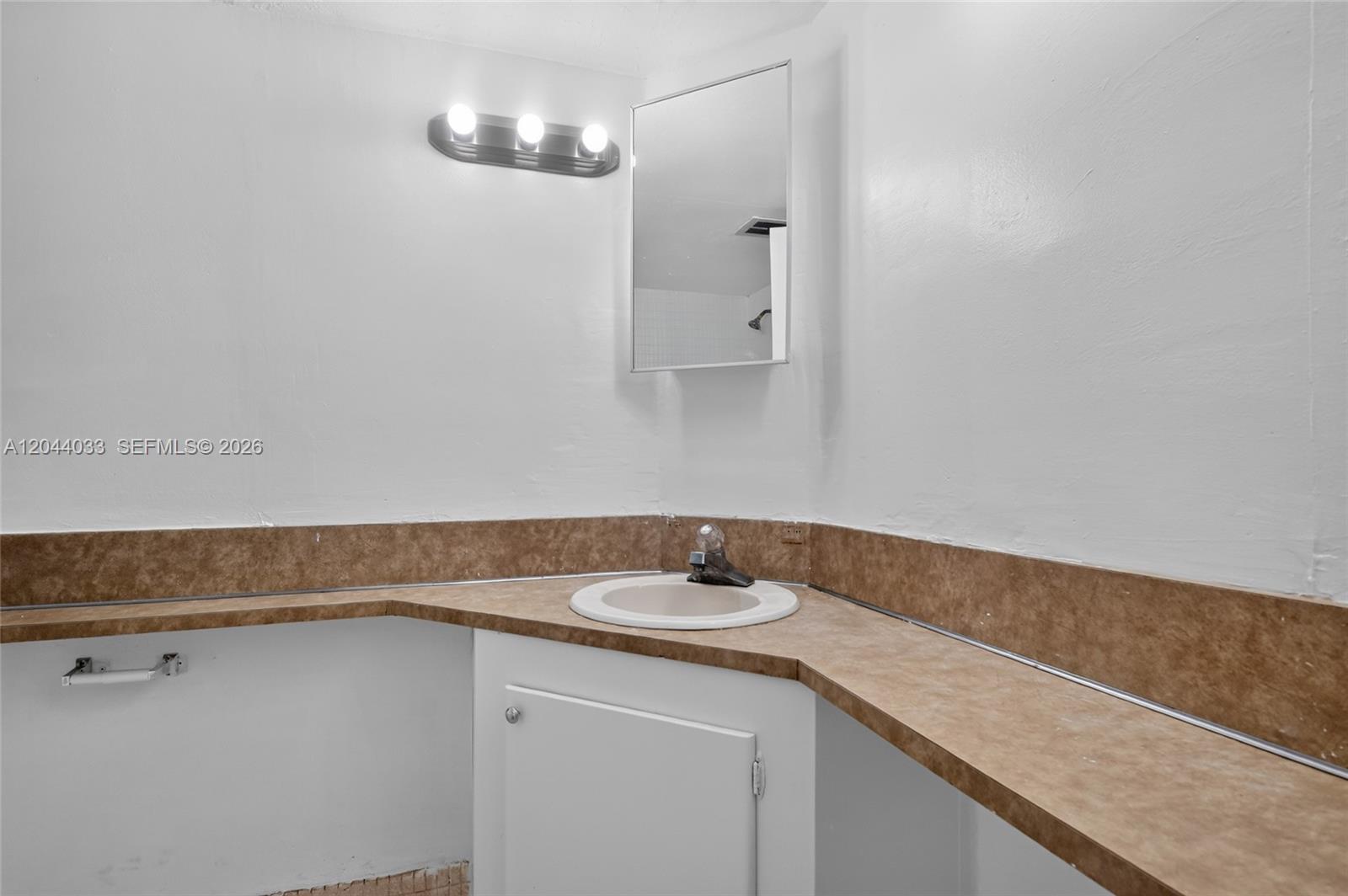 1501 Ne 191st Street C203 Property Photo 60