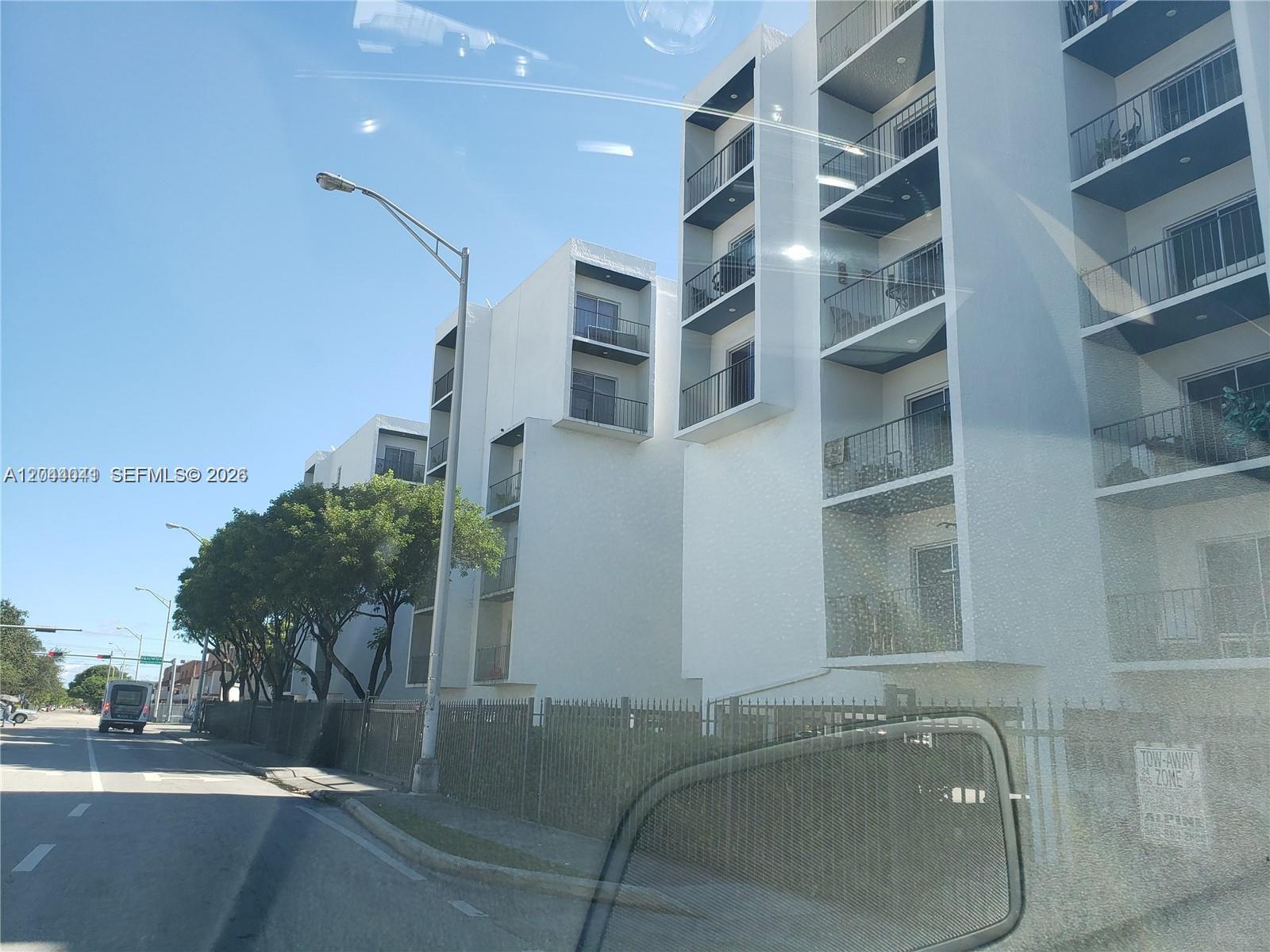 4550 W 16th Avenue 301