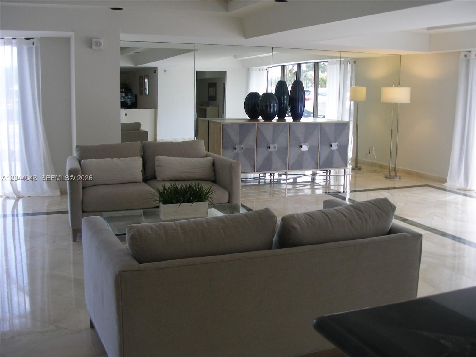 2625 Collins Avenue 1805 Property Photo 6
