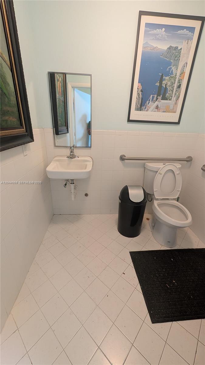 5595 Orange Drive 101 Property Photo 11