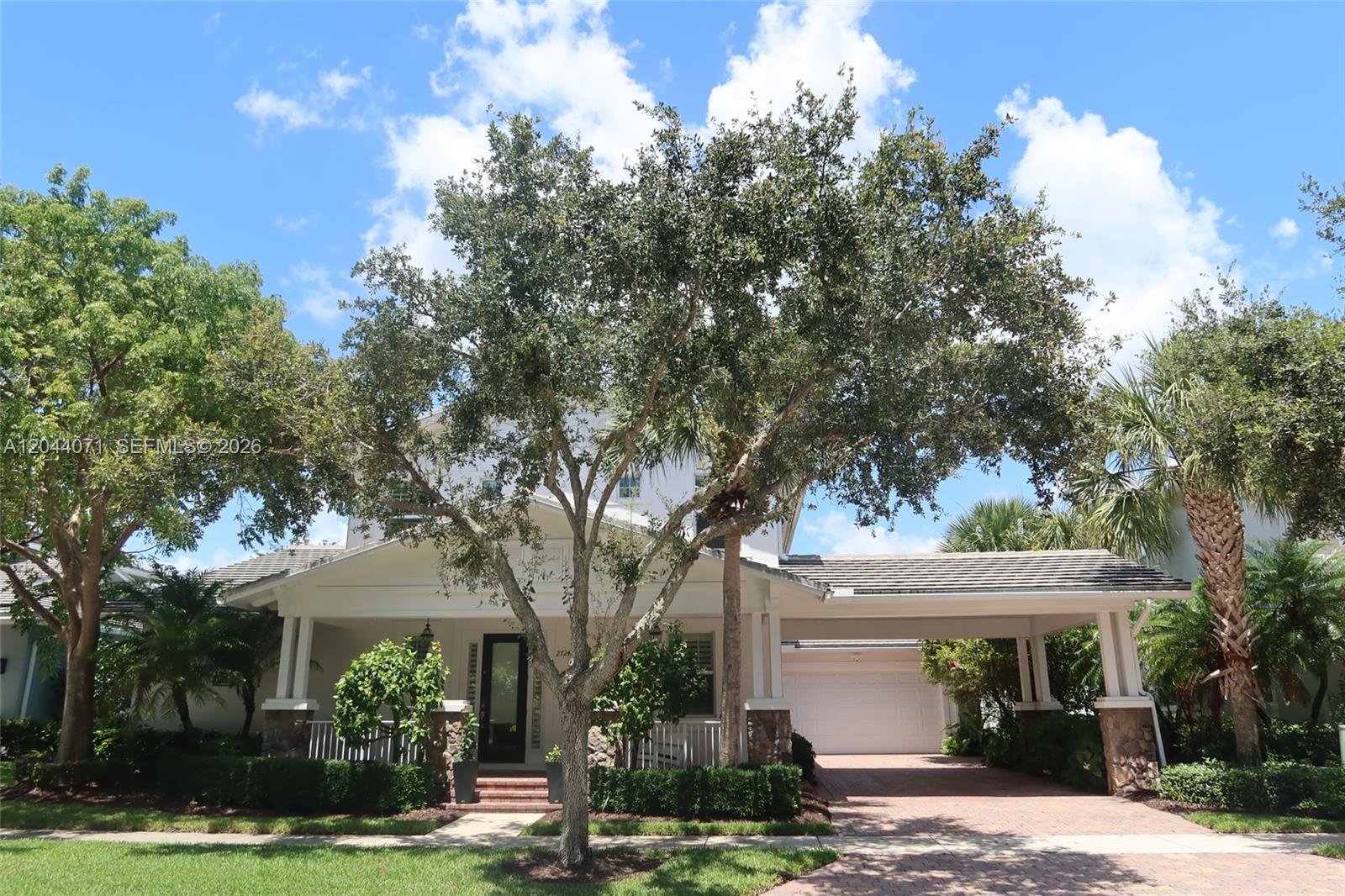 2724 Wymberly Drive