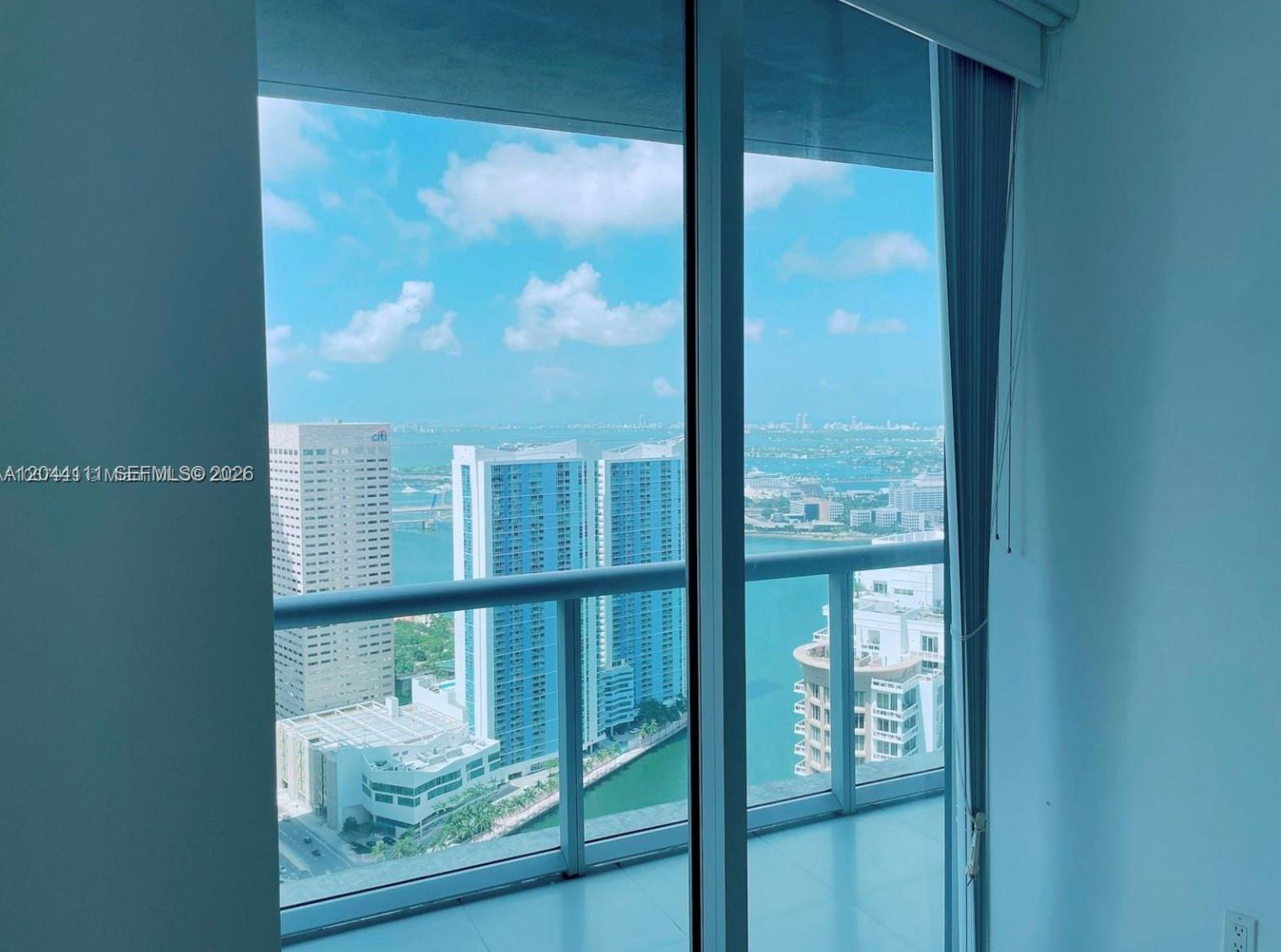 495 Brickell Avenue 4804 Property Photo 7