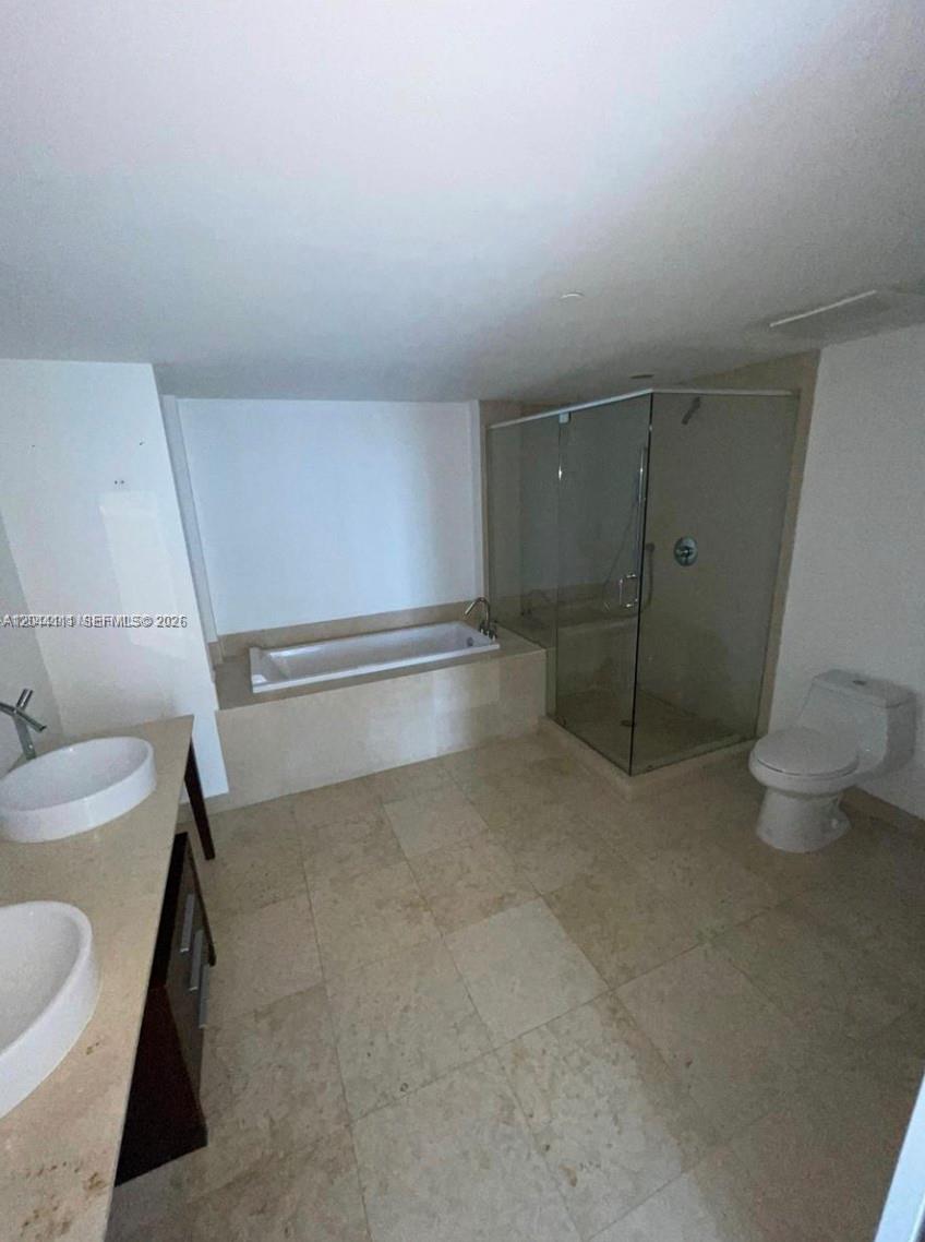 495 Brickell Avenue 4804 Property Photo 10