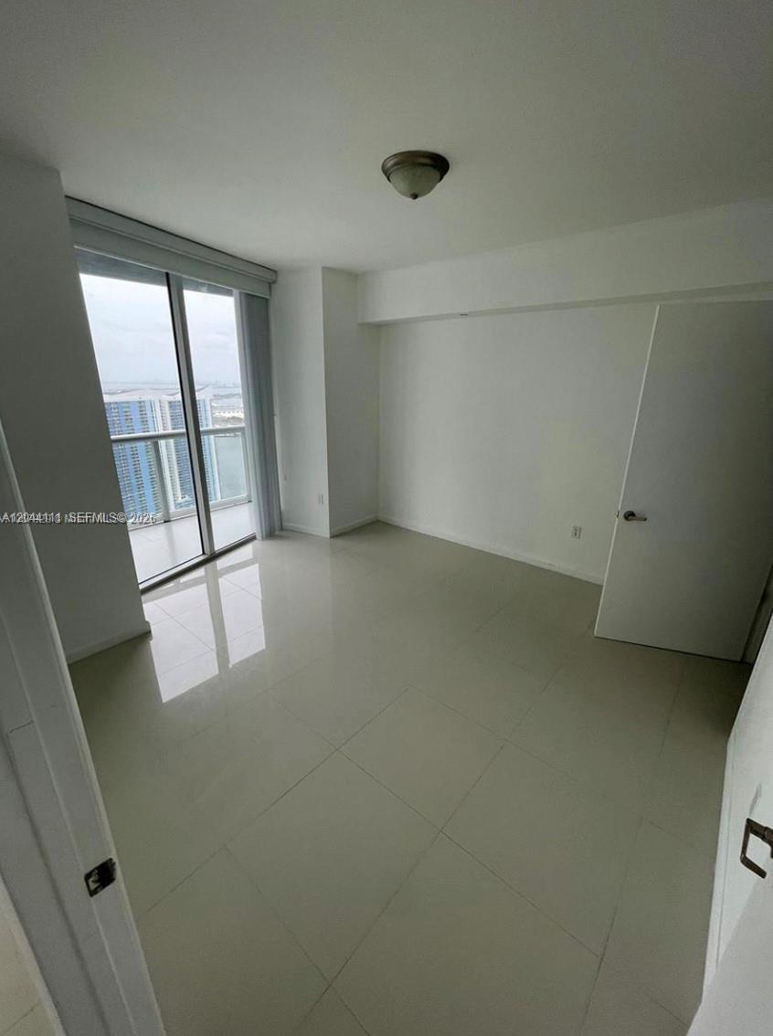 495 Brickell Avenue 4804 Property Photo 11