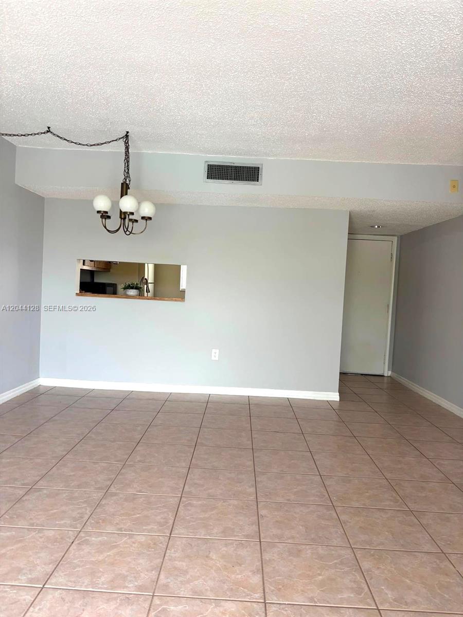 8025 Sw 107th Avenue 313 Property Photo 2