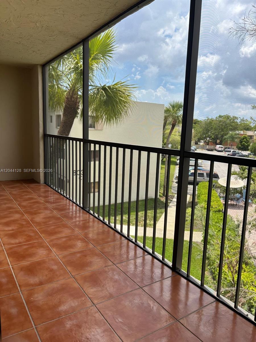 8025 Sw 107th Avenue 313 Property Photo 15