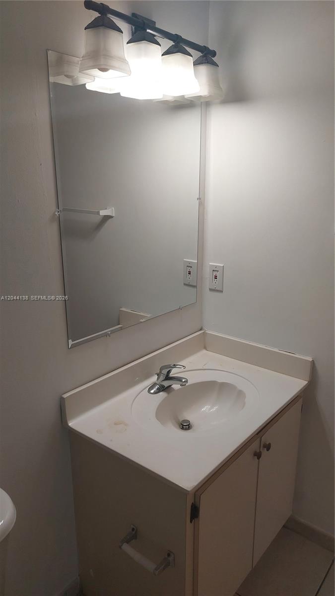 7290 Nw 114th Avenue 206-7 Property Photo 11