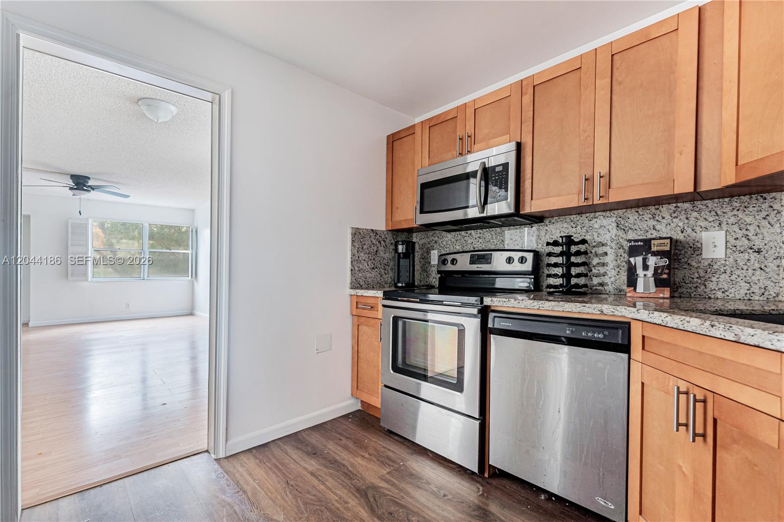 3301 Spanish Moss Terrace 406 Property Photo 6