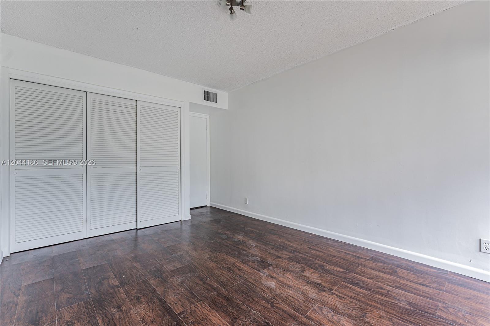 3301 Spanish Moss Terrace 406 Property Photo 10