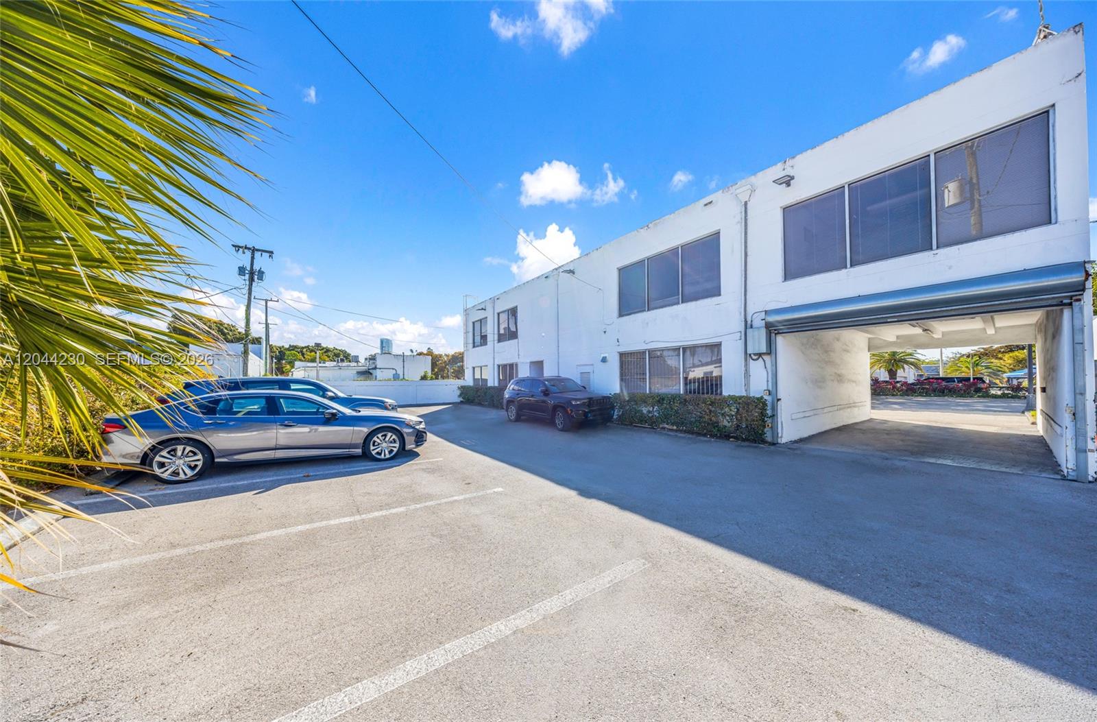 1235 Sw 22nd Street Property Photo 4