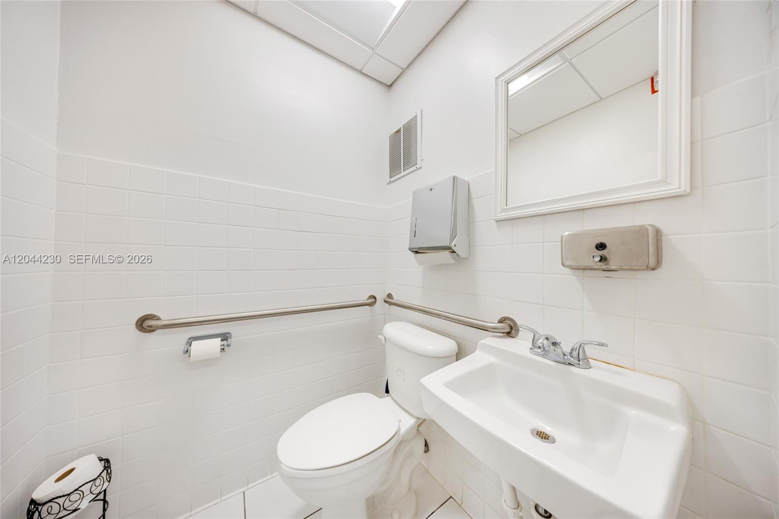 1235 Sw 22nd Street Property Photo 18