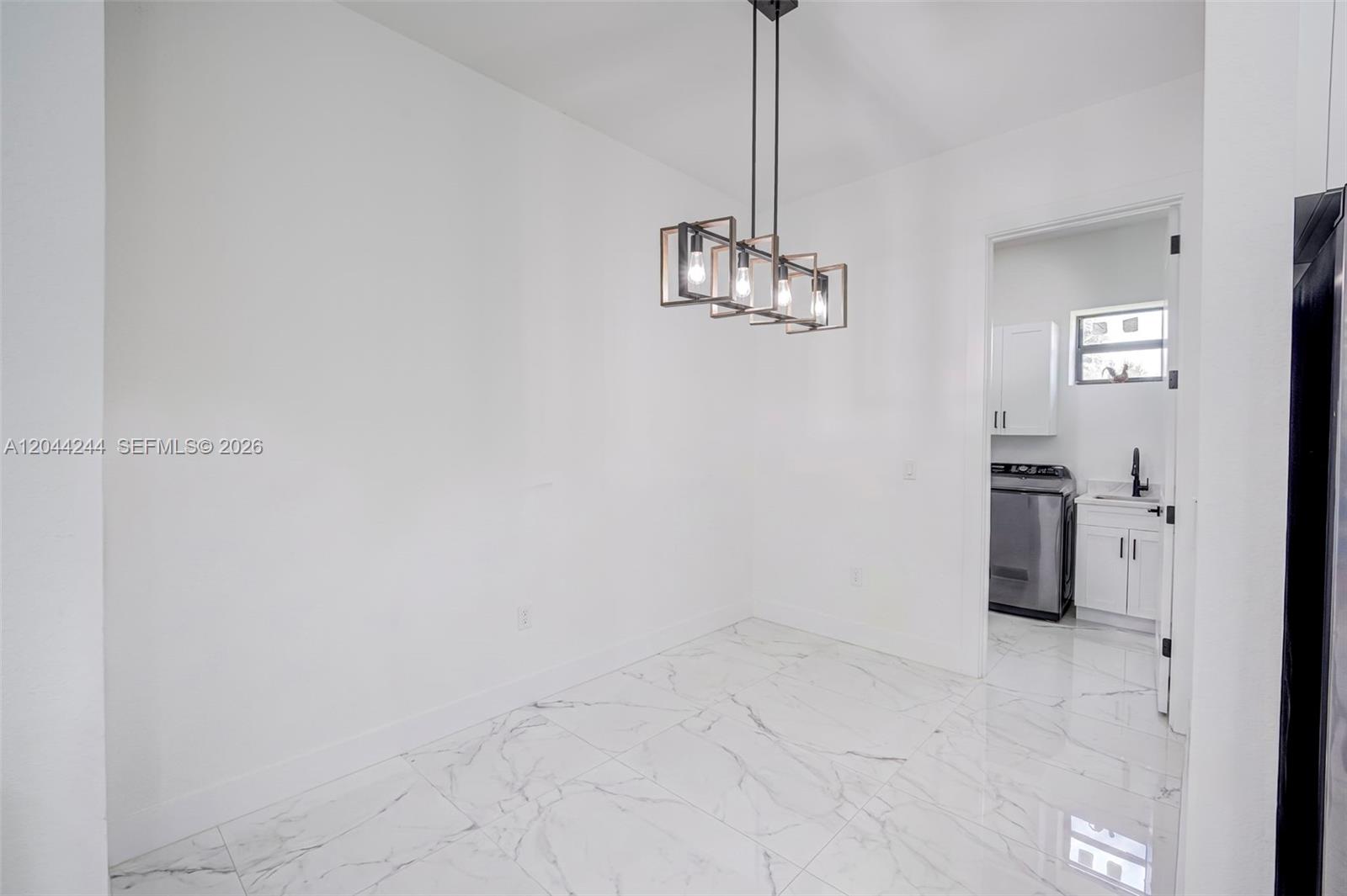 7834 14th Place Property Photo 8