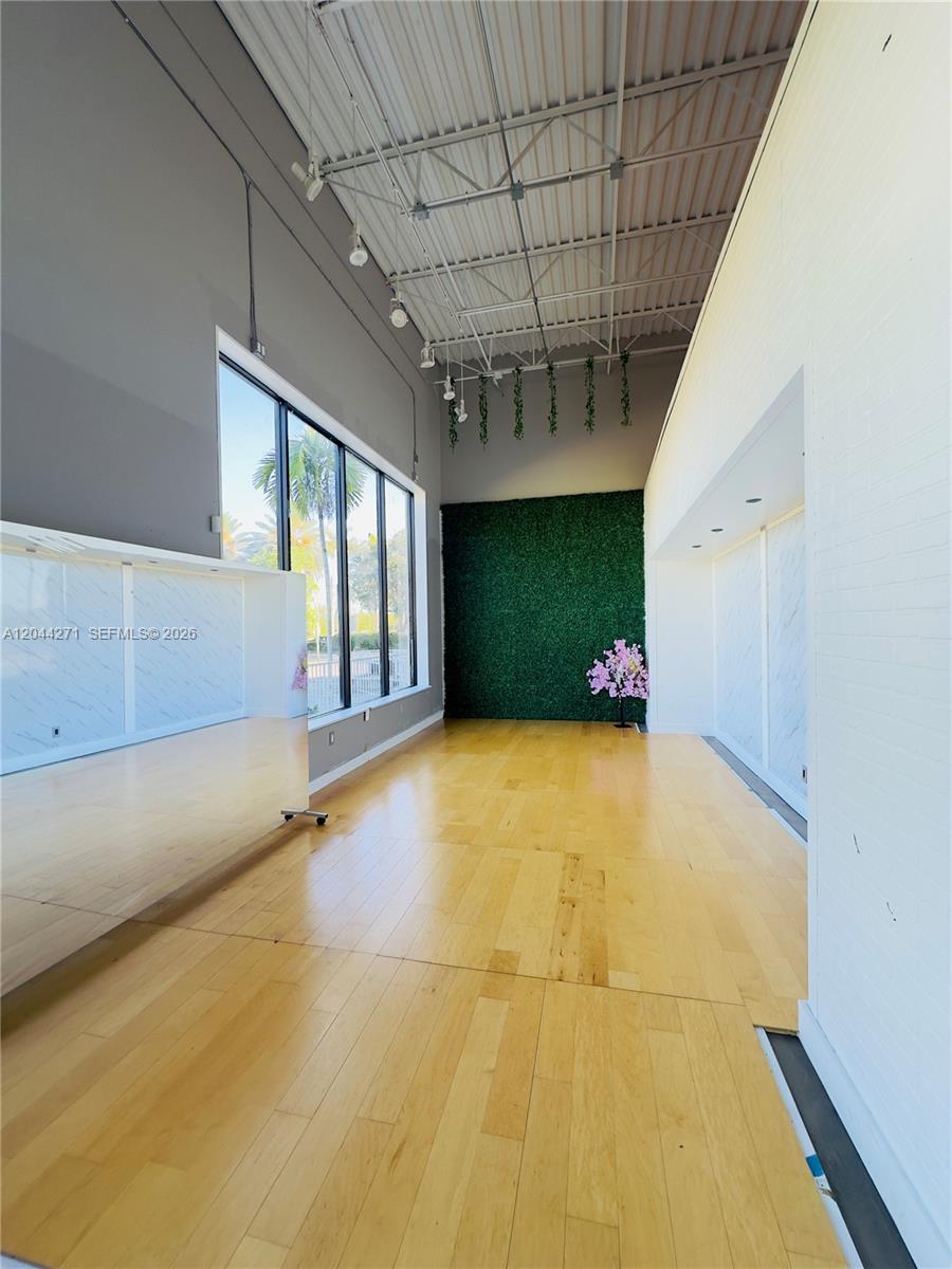Confidential Property Photo 4