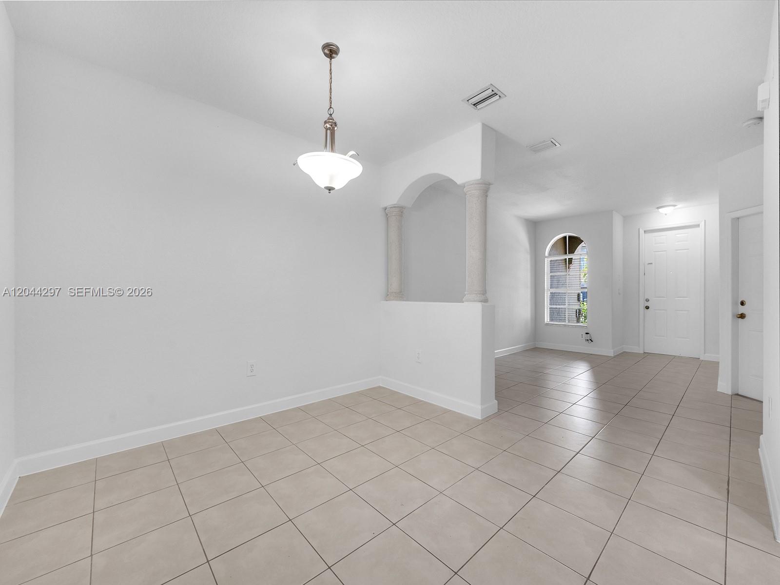 2482 Se 15th Court Property Photo 8