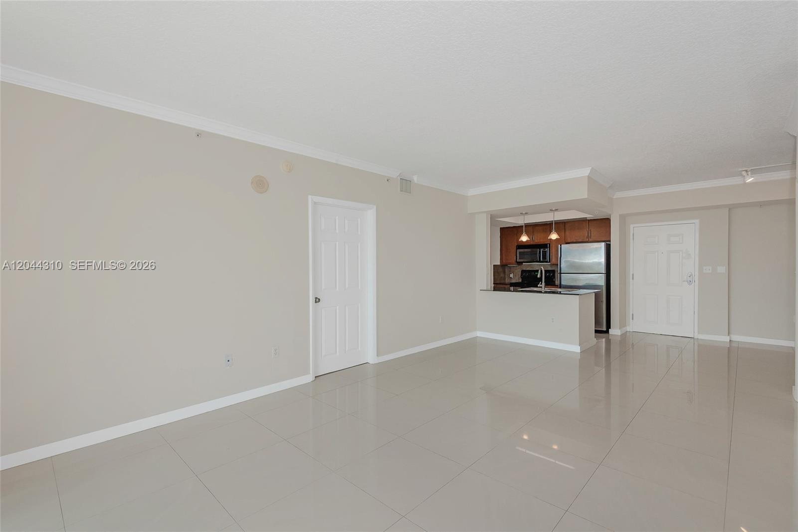 2000 N Bayshore Drive 516 Property Photo 16