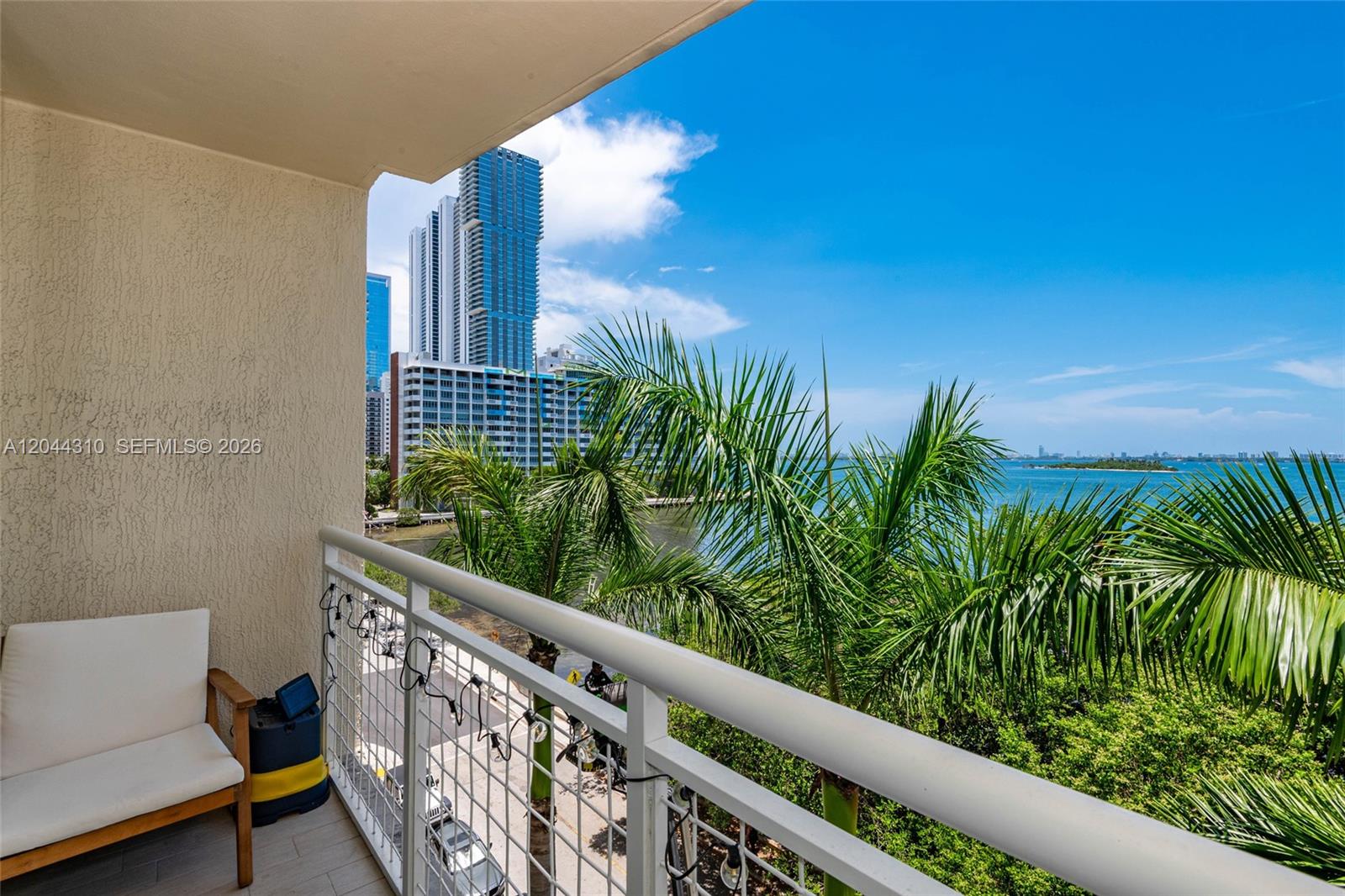 2000 N Bayshore Drive 516 Property Photo 35