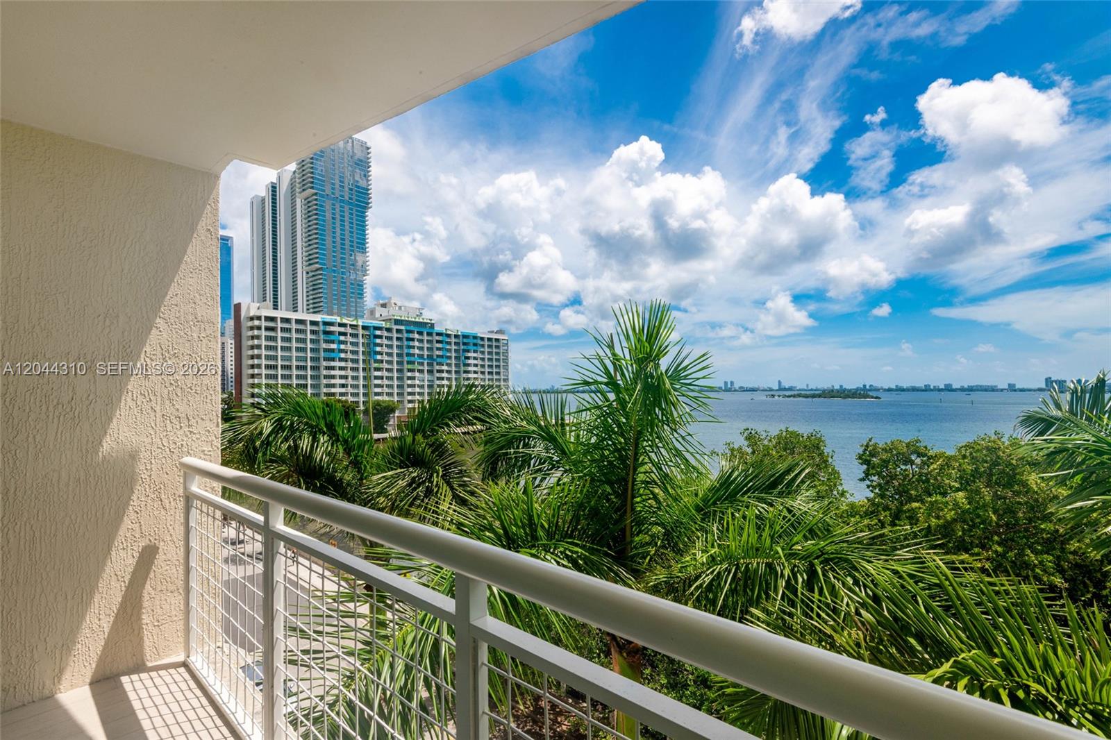 2000 N Bayshore Drive 516 Property Photo 37