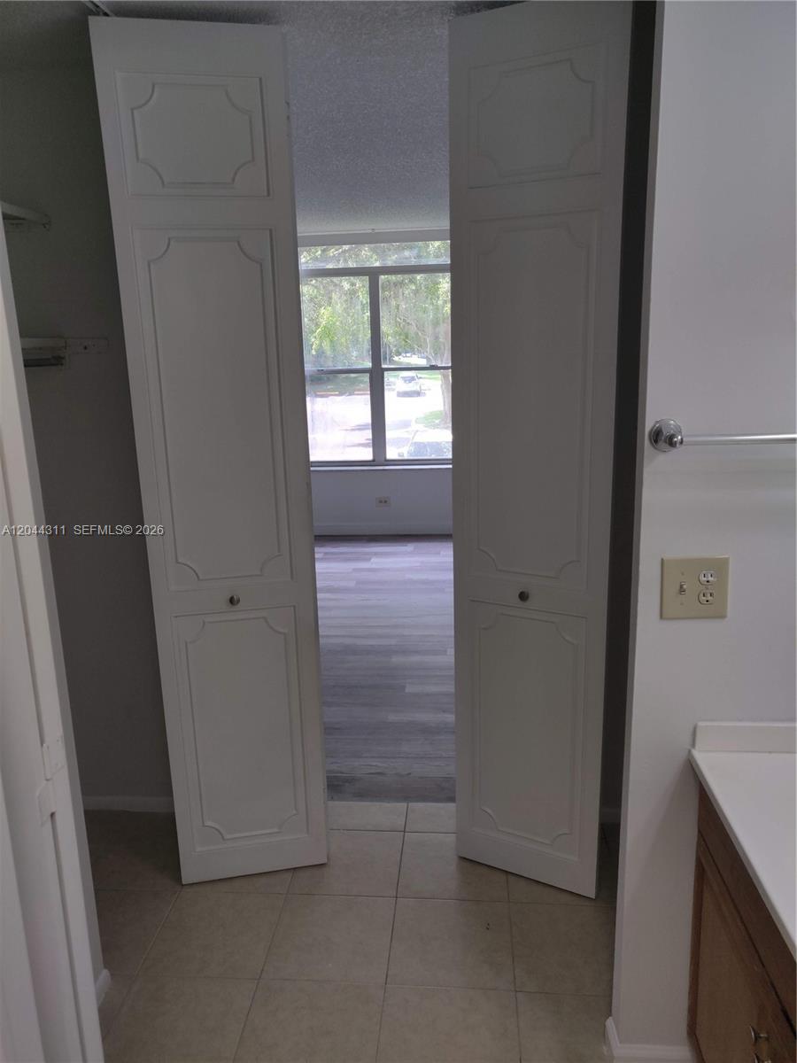 3750 Inverrary Drive 2q Property Photo 16