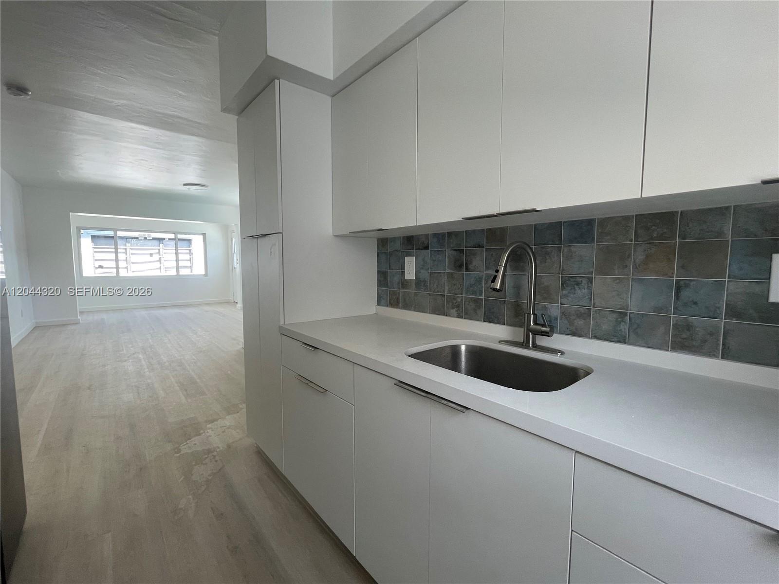 2120 Biarritz Drive 1 Property Photo 12