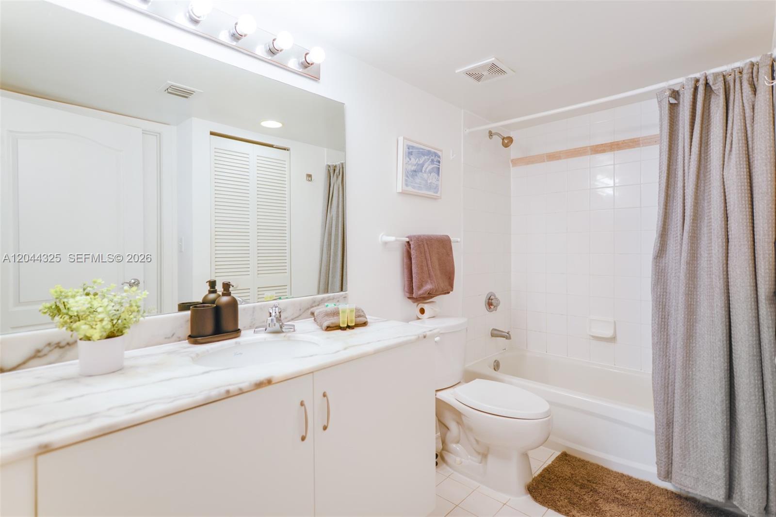 1200 Brickell Bay Drive 3614 Property Photo 18