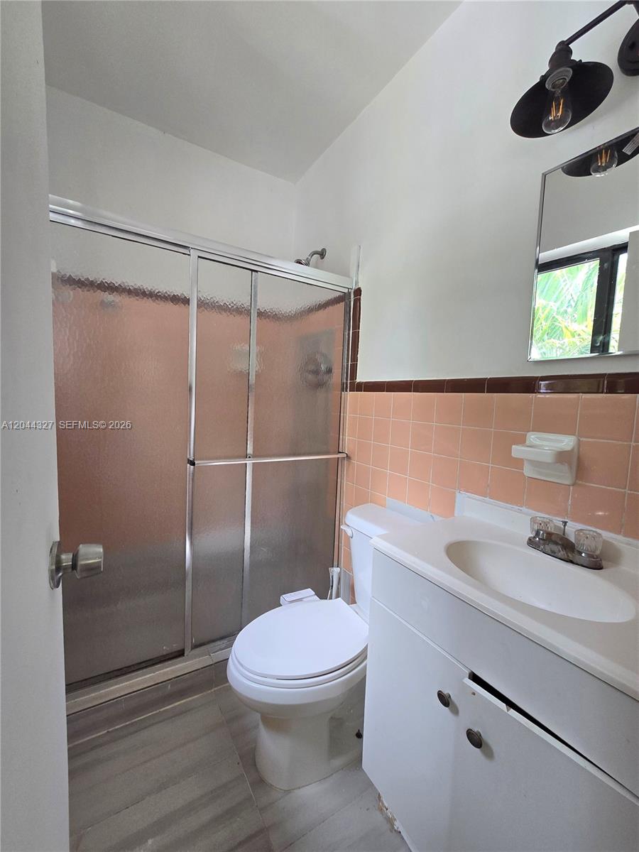 7035 Rue Granville 3 Property Photo 13