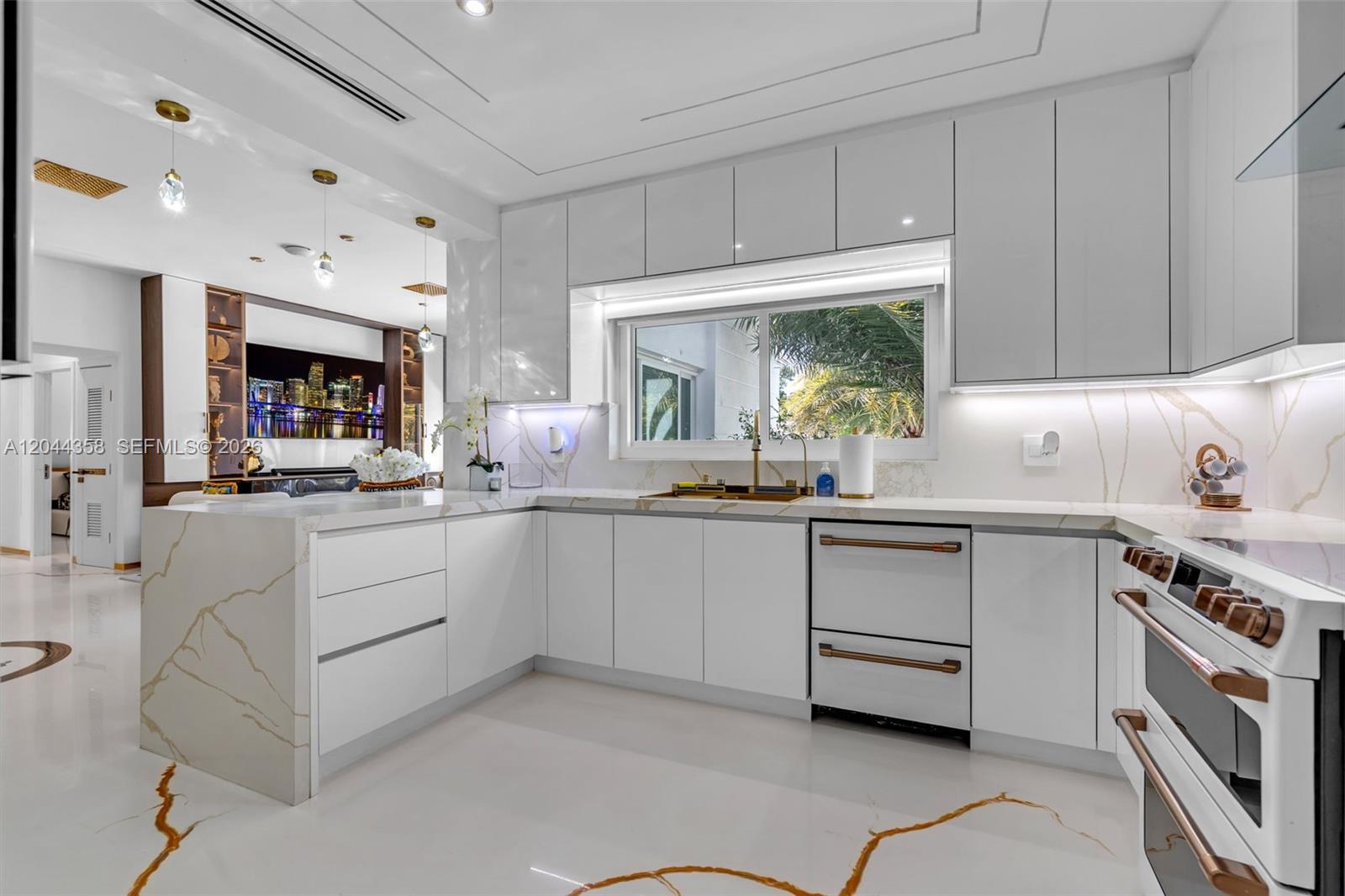 A12044358 Property Photo 8