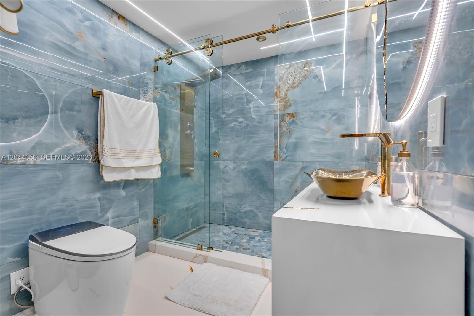 A12044358 Property Photo 11