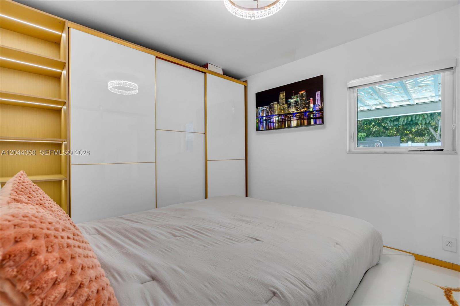 A12044358 Property Photo 14