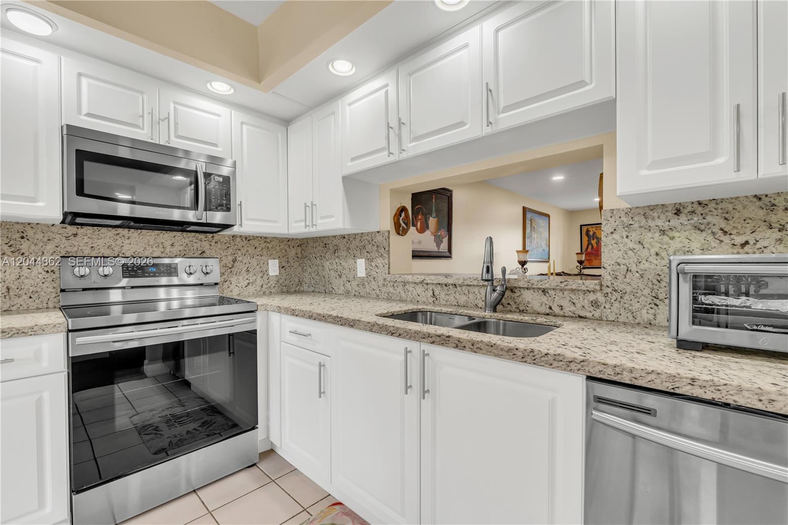 12900 Sw 13th Street 309e Property Photo 13