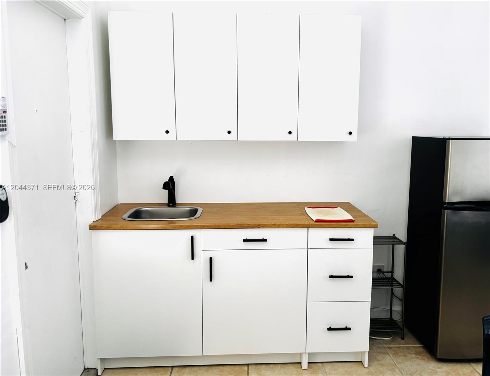 A12044371 Property Photo 5