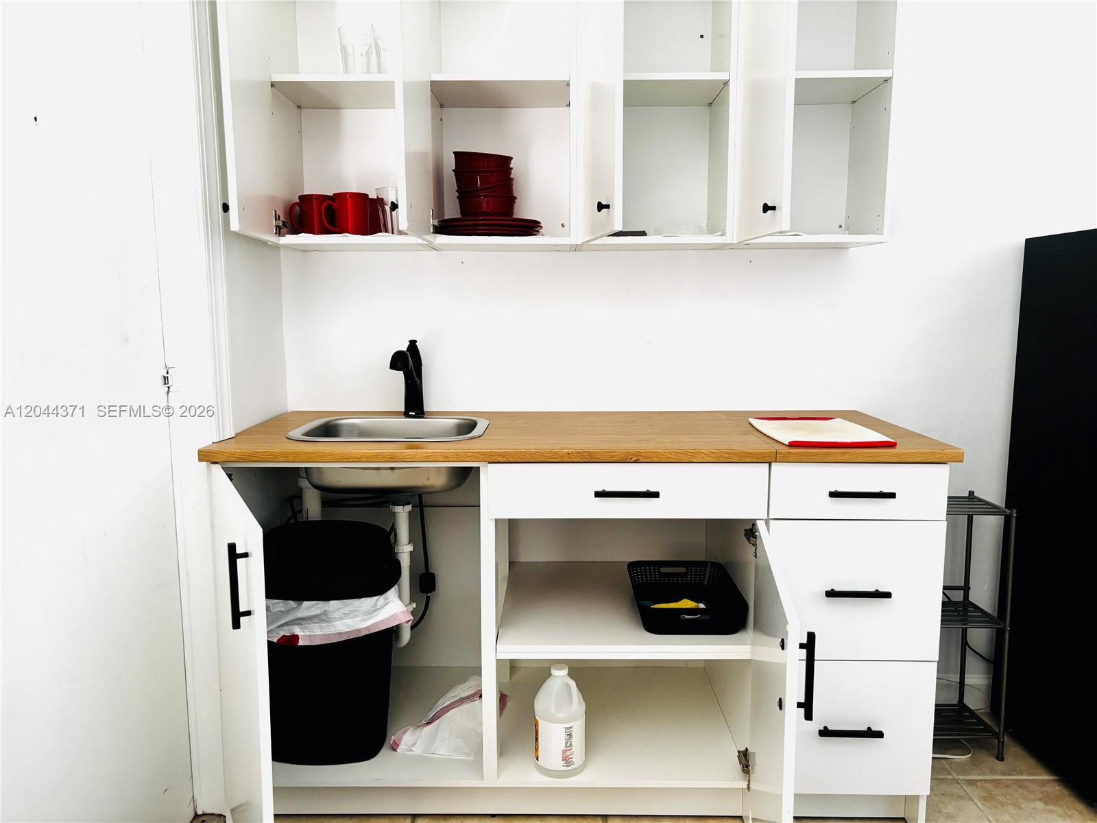 A12044371 Property Photo 6