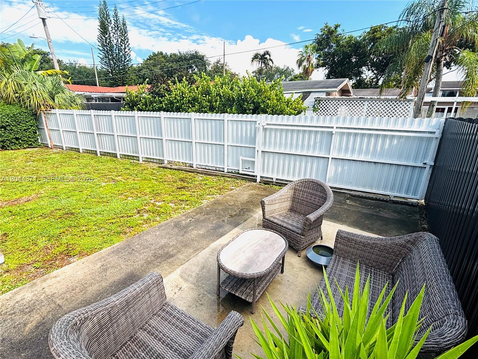 A12044371 Property Photo 17