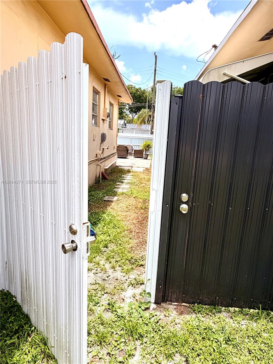 A12044371 Property Photo 21