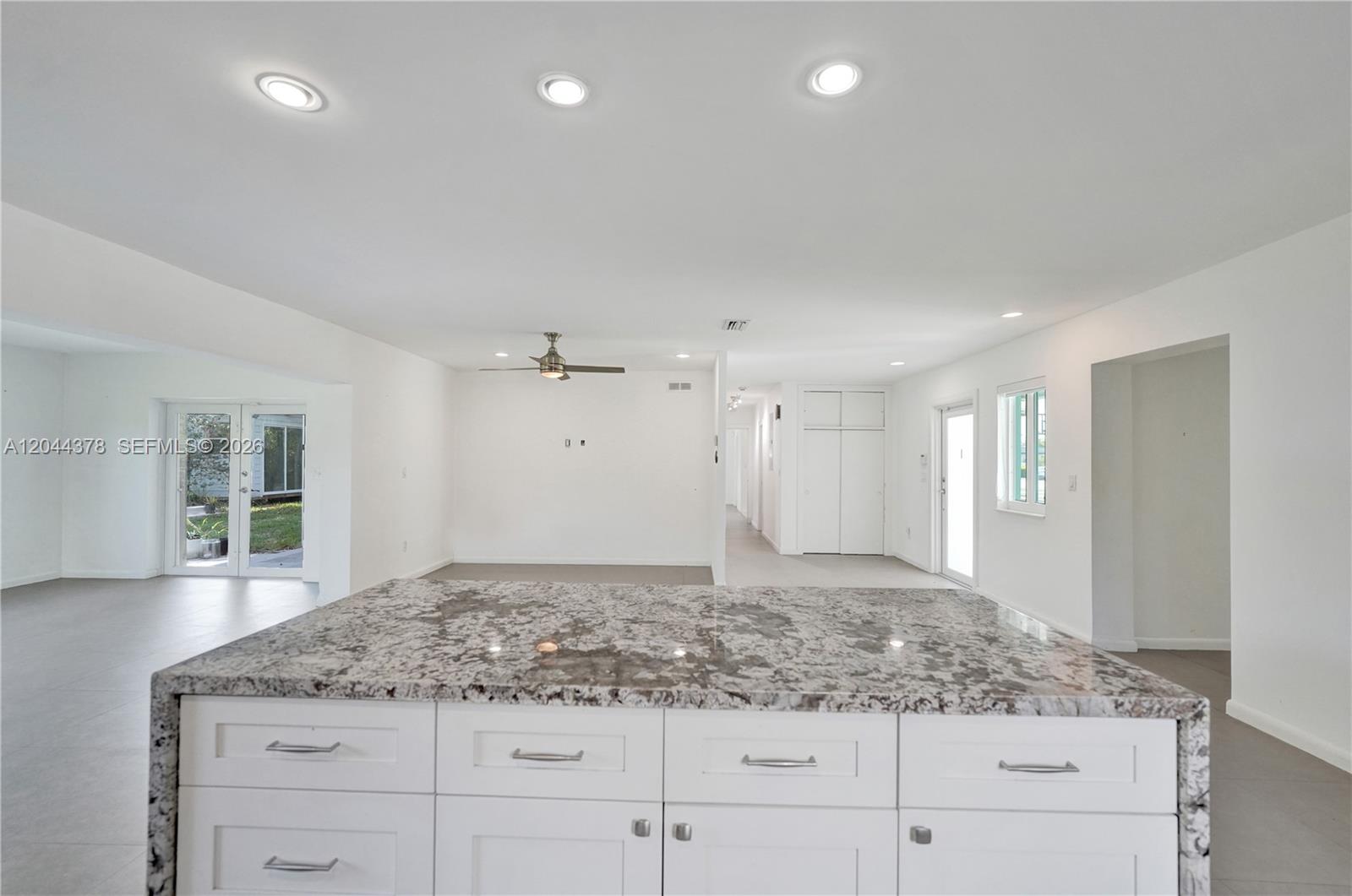 4311 Hayes Street Property Photo 14