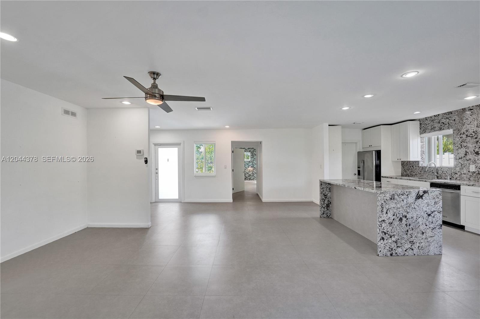 4311 Hayes Street Property Photo 15