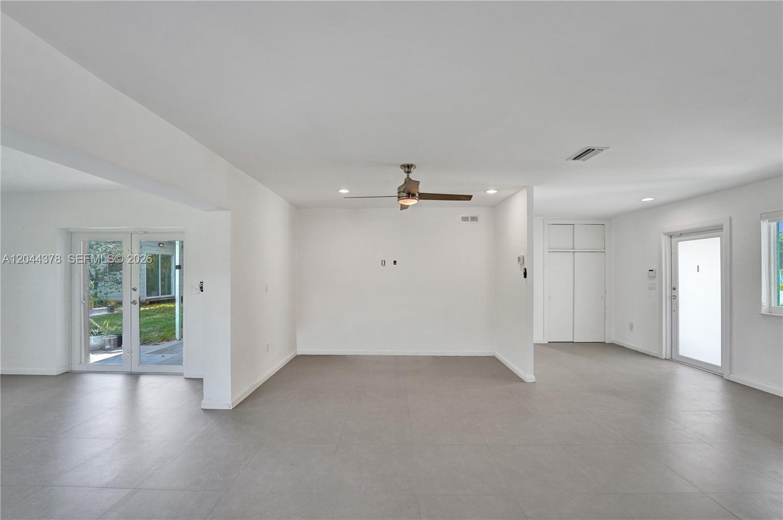 4311 Hayes Street Property Photo 19