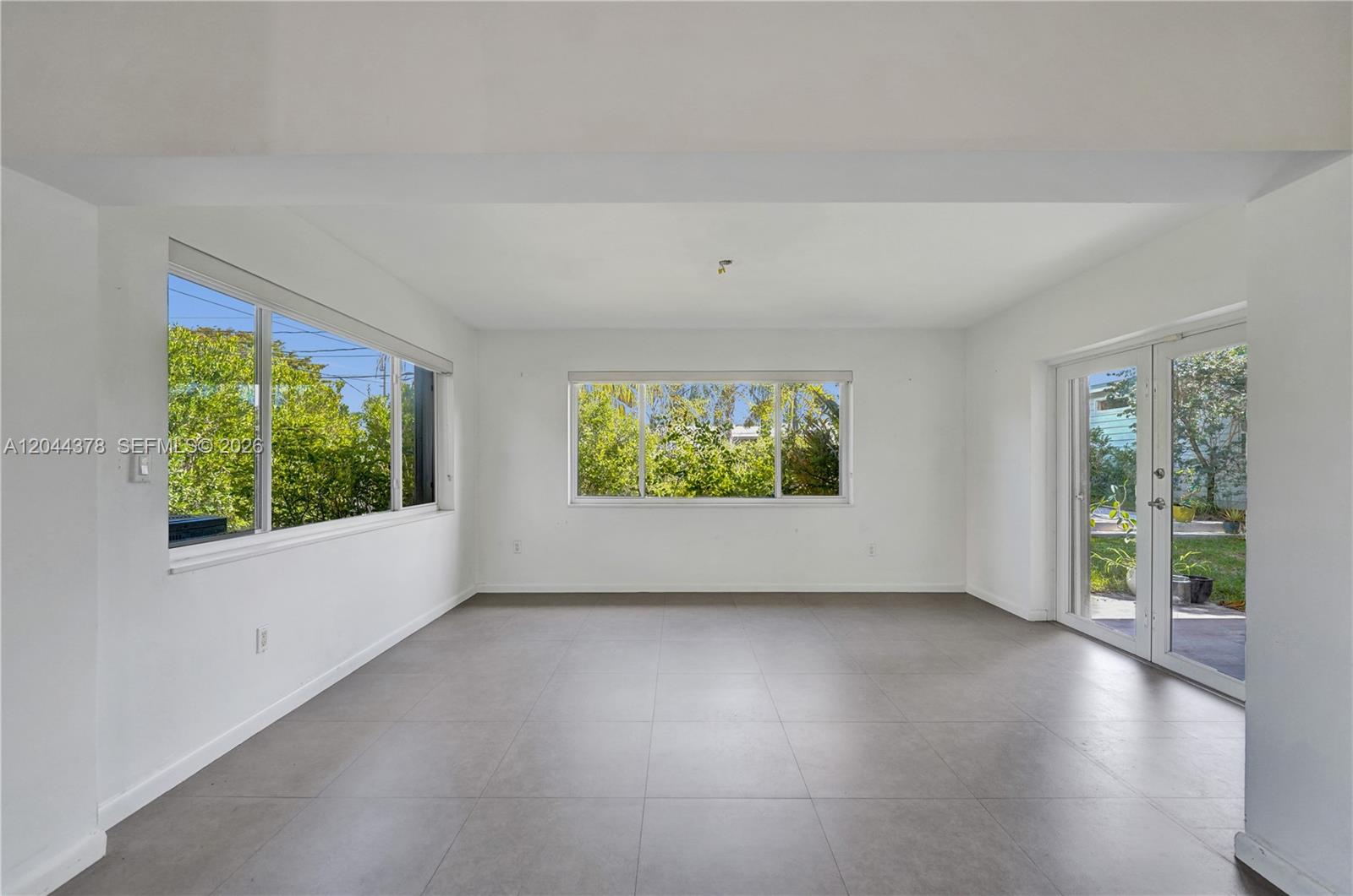 4311 Hayes Street Property Photo 21