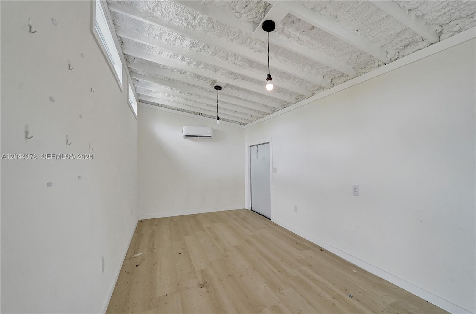 4311 Hayes Street Property Photo 48