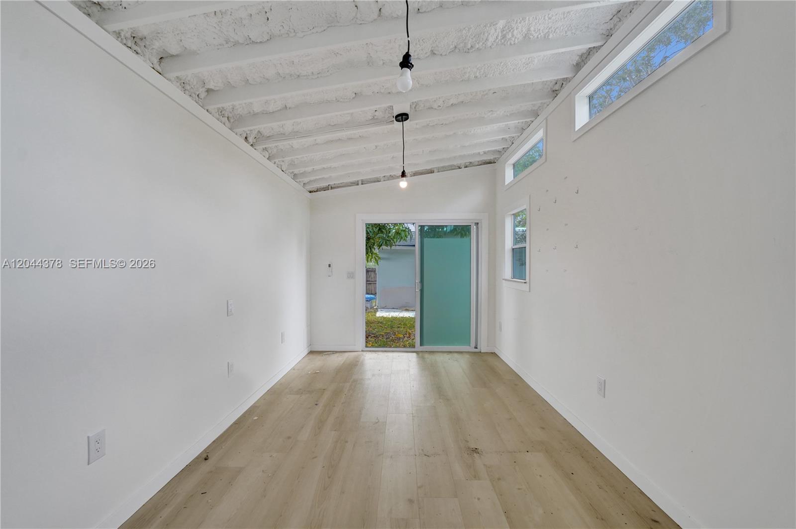 4311 Hayes Street Property Photo 49