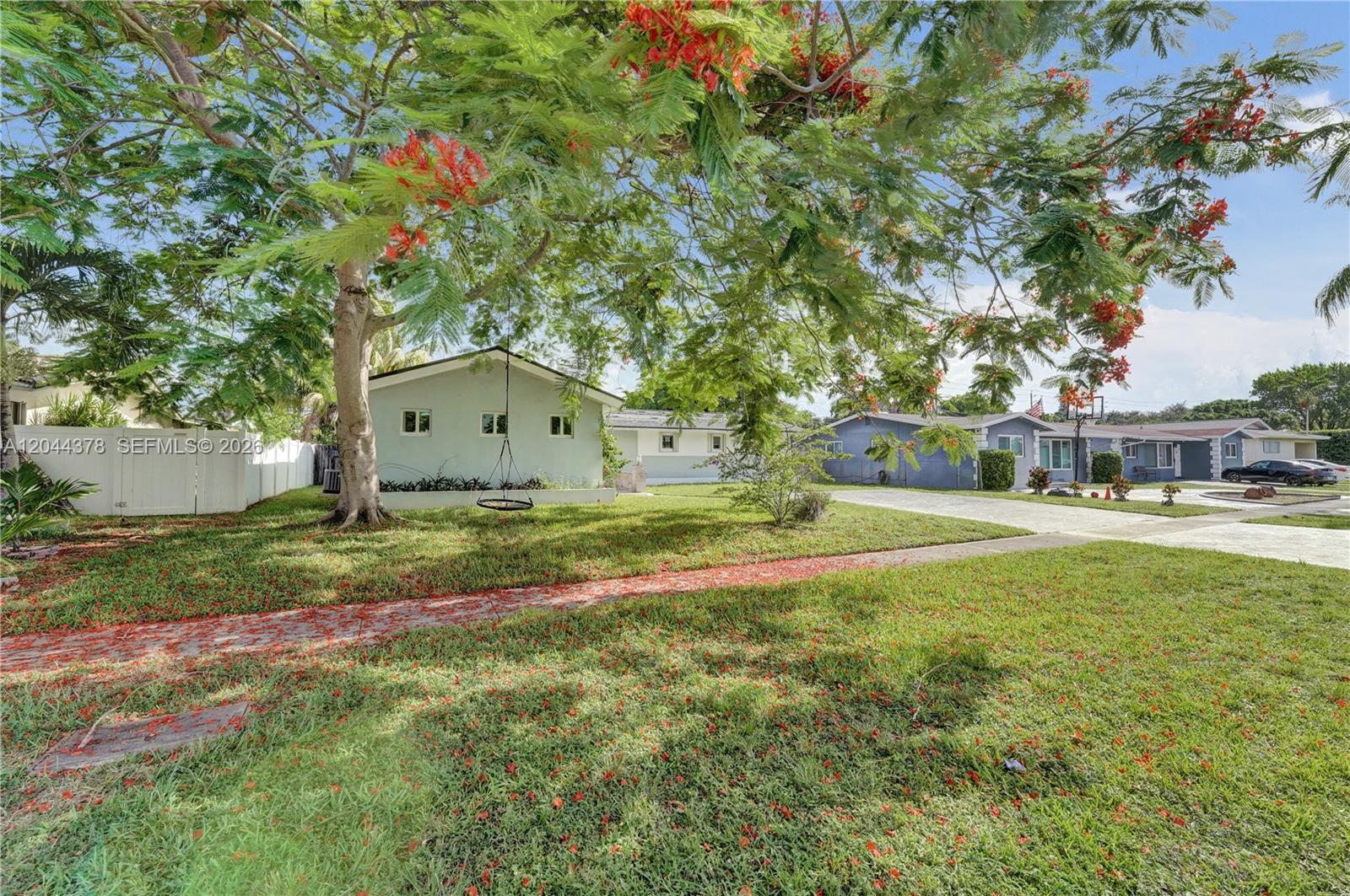 4311 Hayes Street Property Photo 62