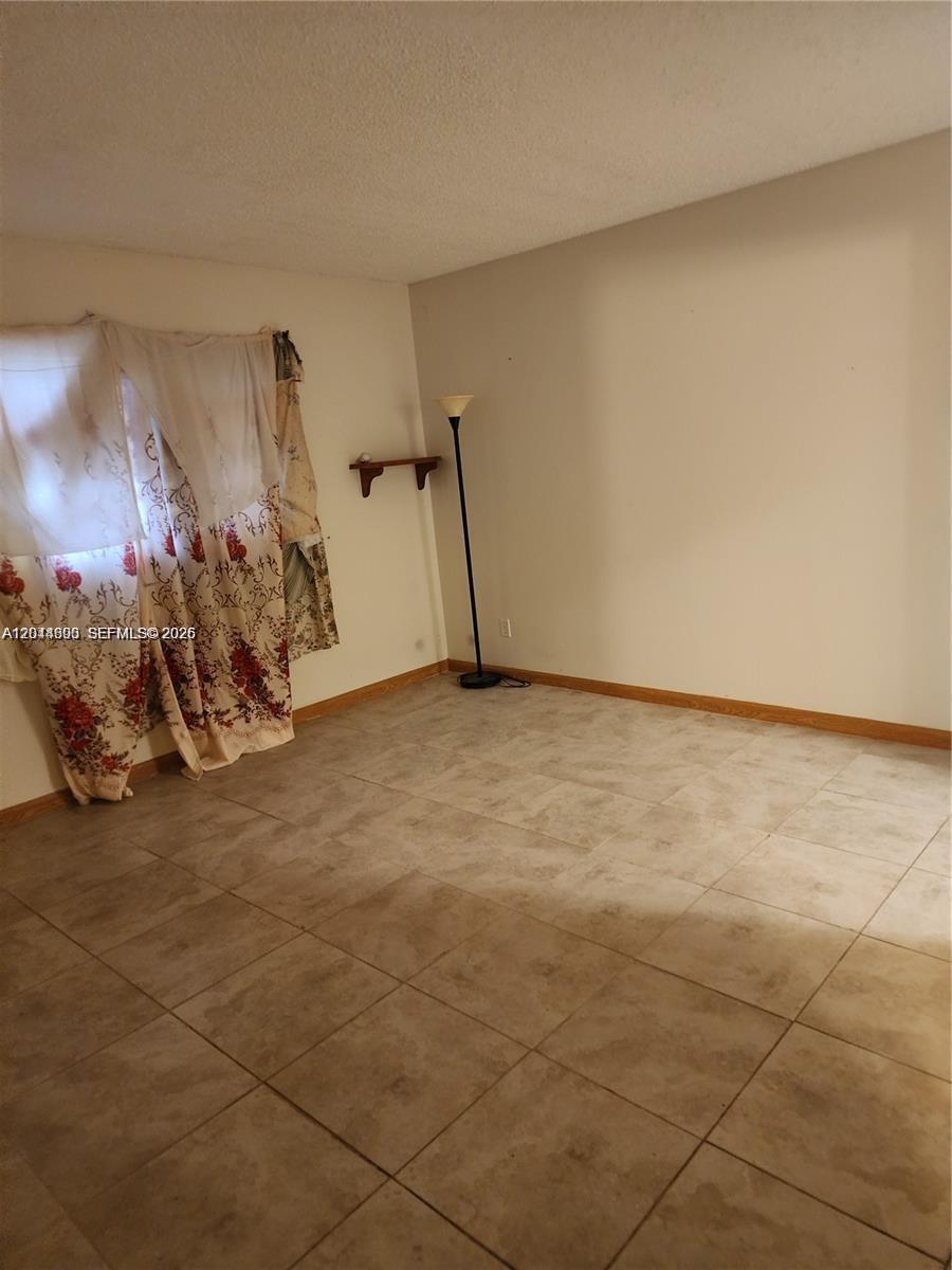 5750 Nw 64th Avenue 303 Property Photo 8