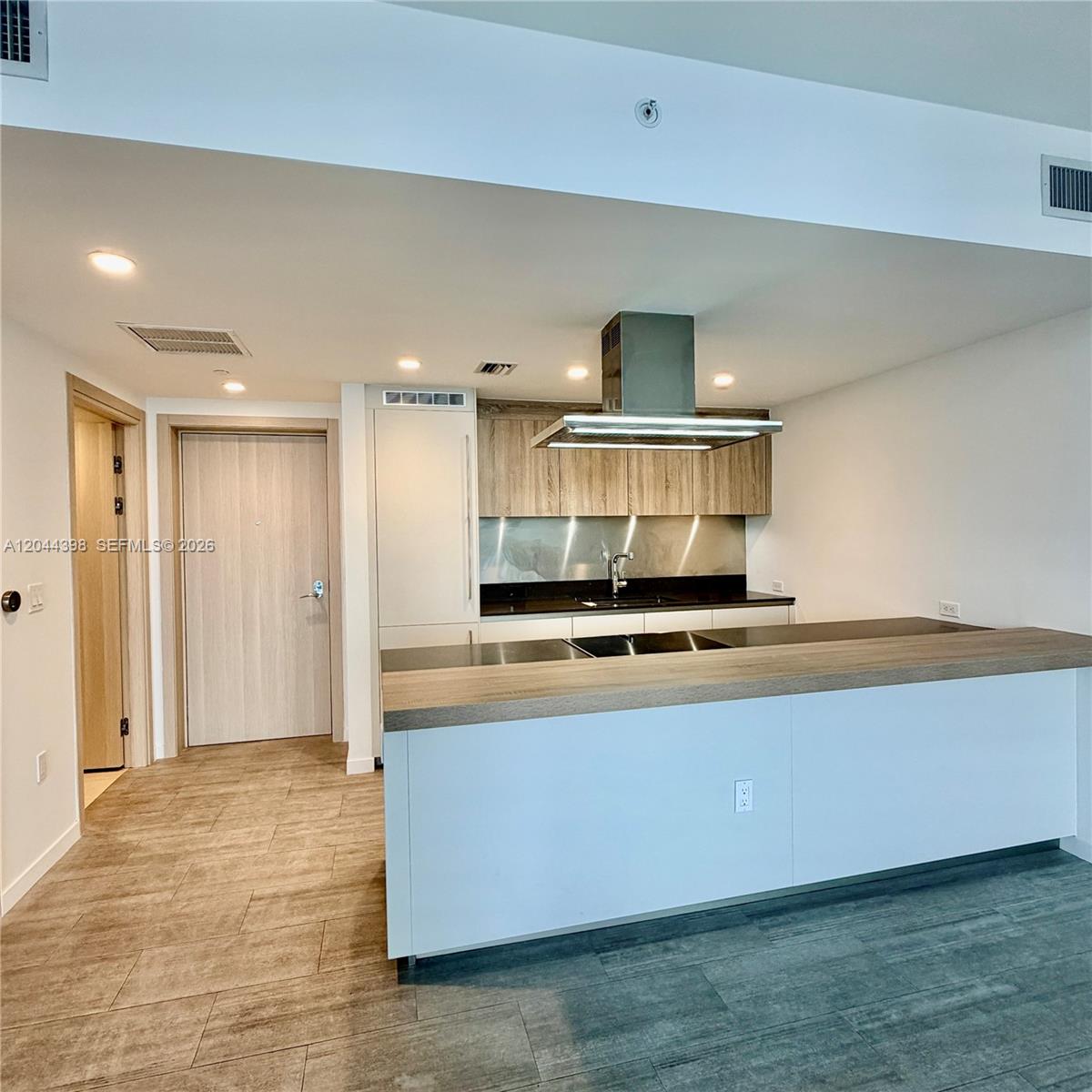 1000 Brickell Plaza 3410 Property Photo 17