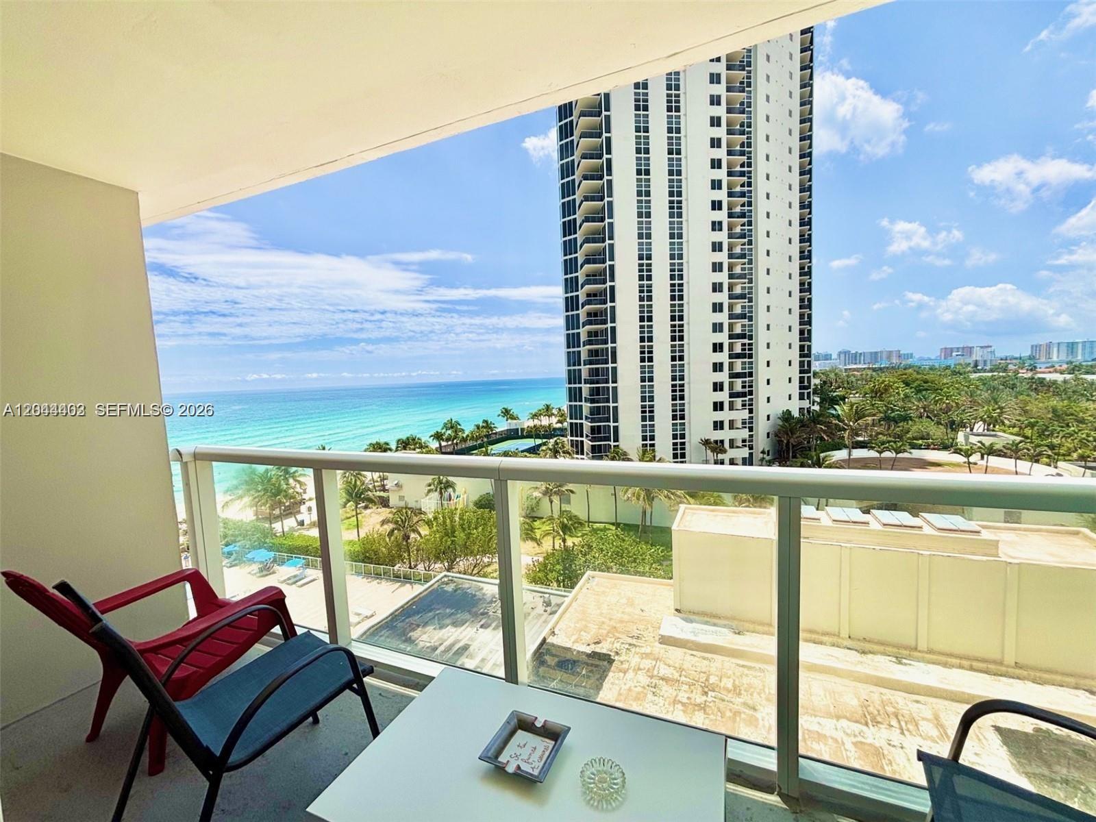 19201 Collins Avenue 606 Property Photo 2