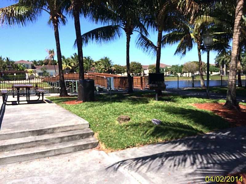 2464 Centergate Drive 101 Property Photo 15
