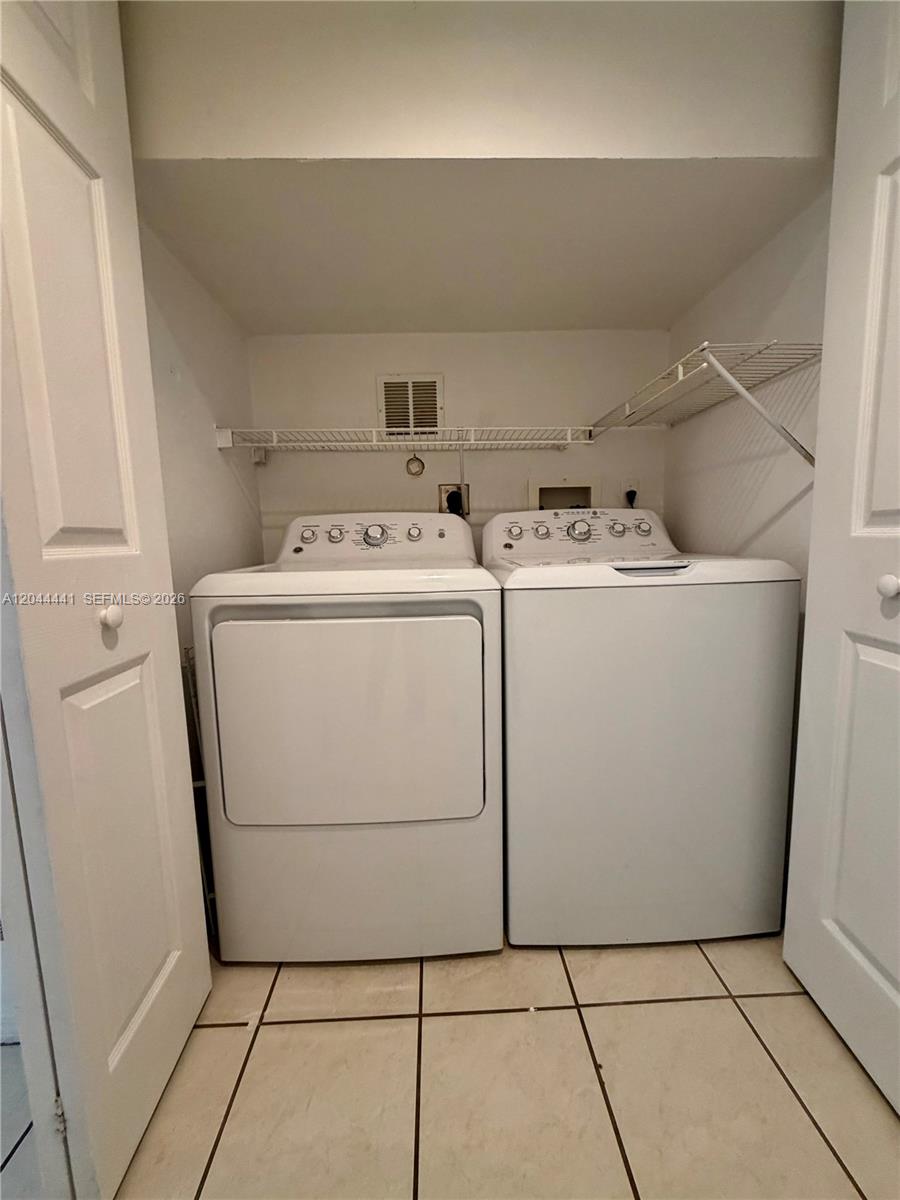 829 Nw 208th Way Property Photo 6
