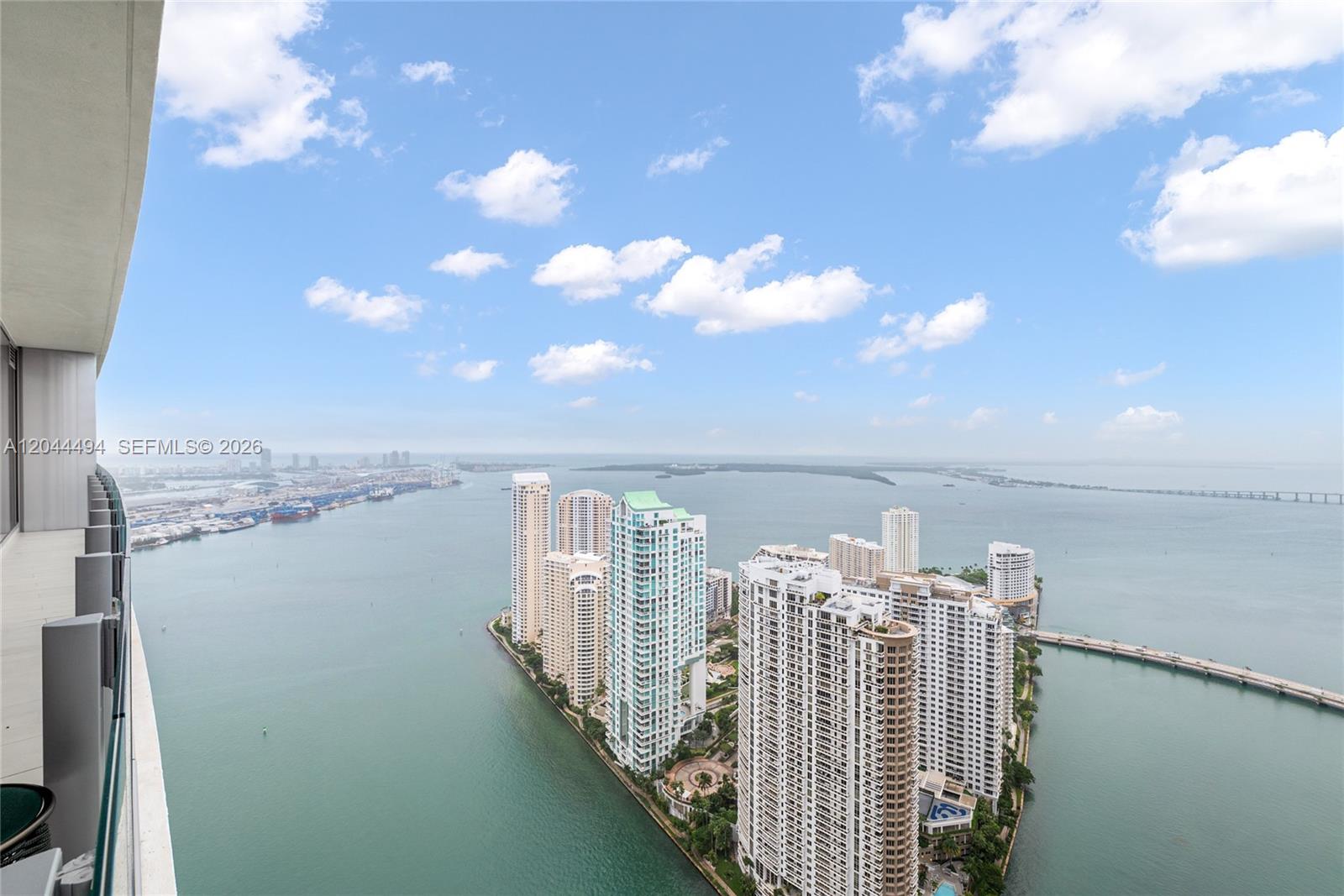 300 Biscayne Blvd Way 5104 Property Photo 3