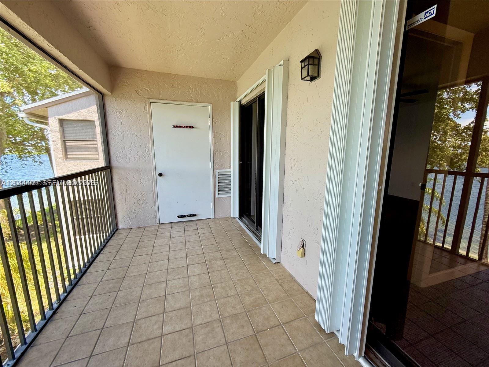 1044 S Independence Drive 1044i Property Photo 15