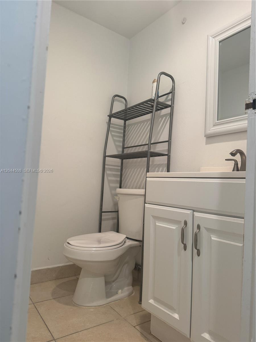 210 172nd Street 429 Property Photo 7